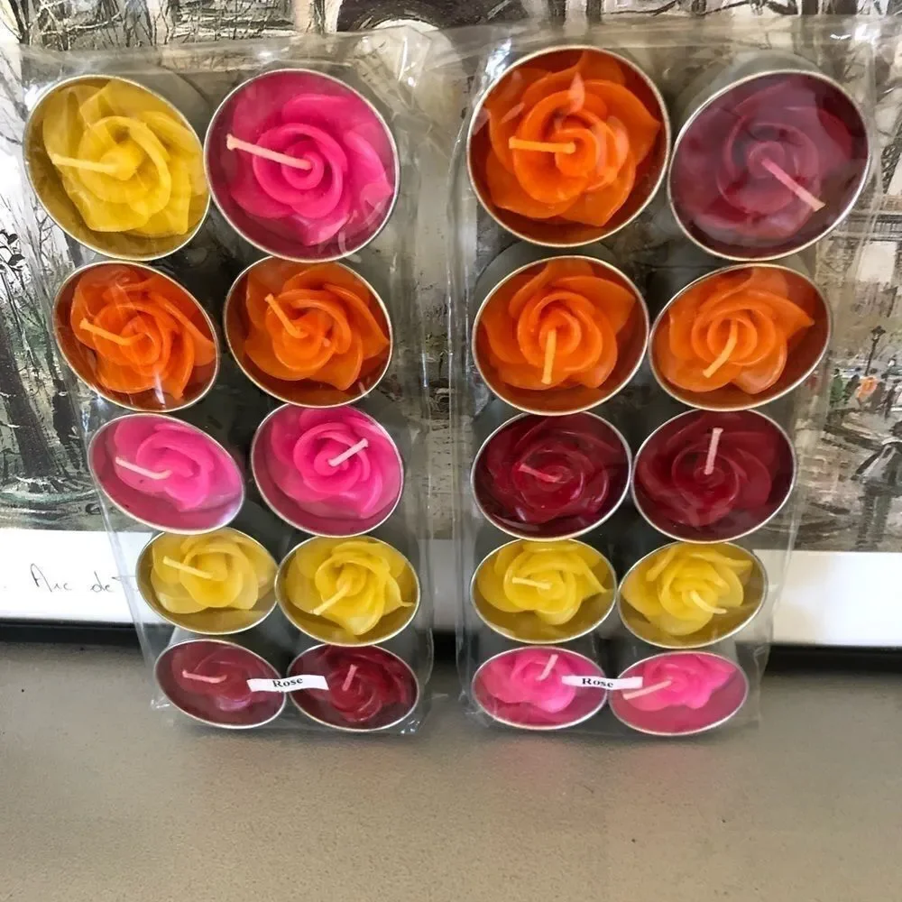 NWOT: Rose Tea-light Candle Set‎